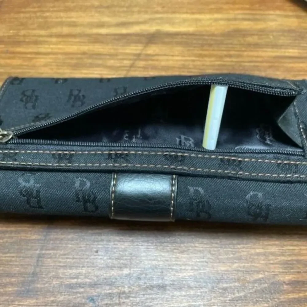The Brentano Vegan Wallet
